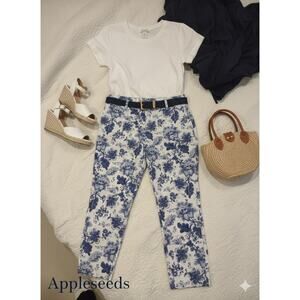 Appleseeds Blue & White Floral Cropped Pants Sz. 16